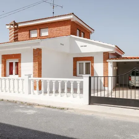 Casa Turistica El Navego Holiday home Martin Munoz de las Posadas